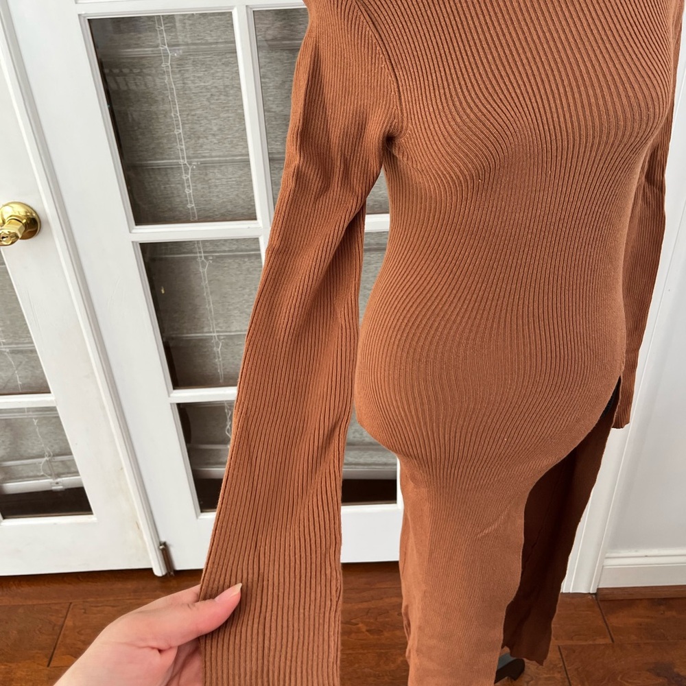 Astr Camel Ribbed Knit Dress - Picture 4 of 11